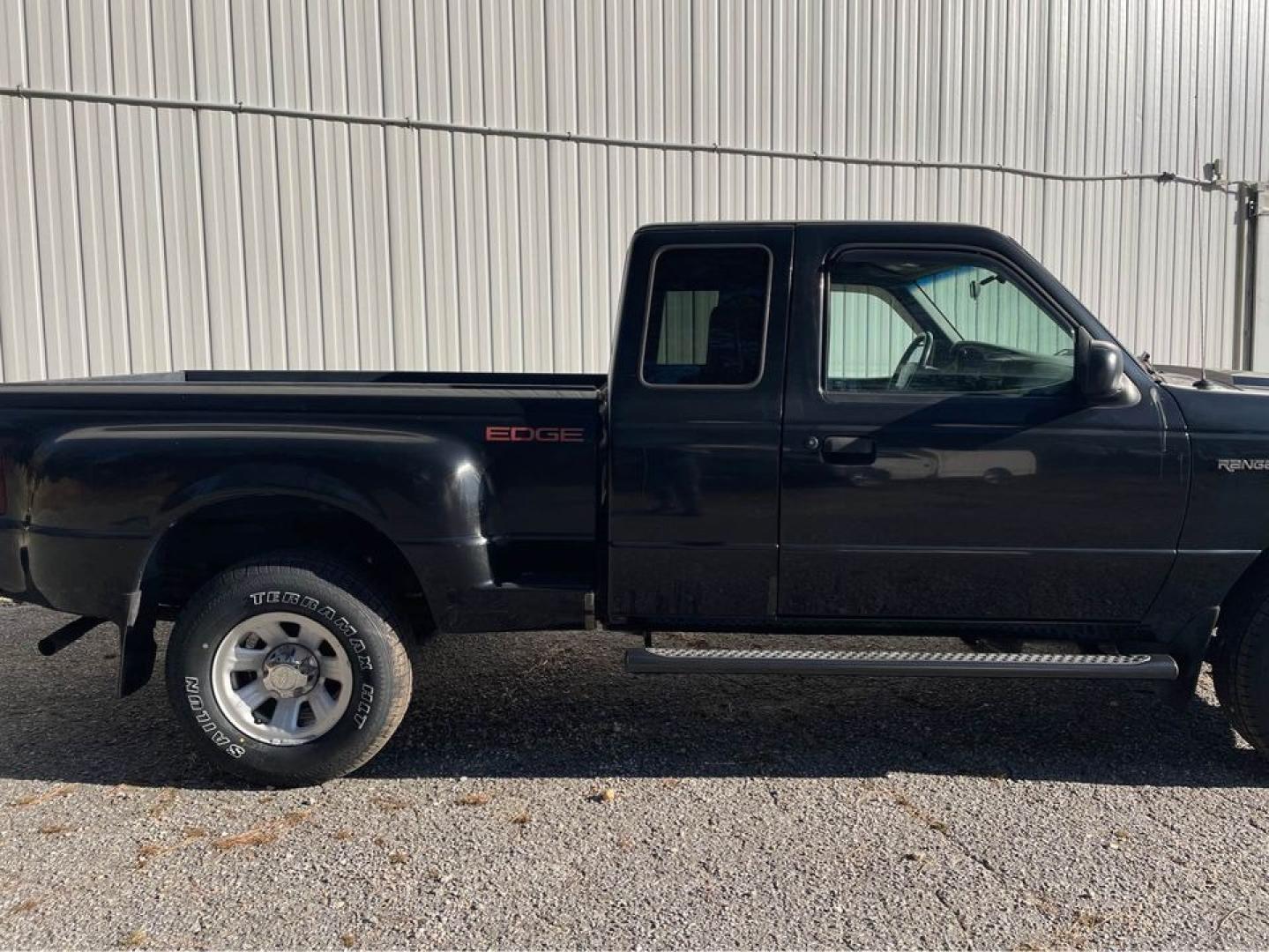 2002 Black /gray Ford Ranger (1FTYR14U72T) with an 3.0 V6 engine, Automatic transmission, located at 5700 Curlew Drive, Norfolk, VA, 23502, (757) 455-6330, 36.841885, -76.209412 - Photo#3